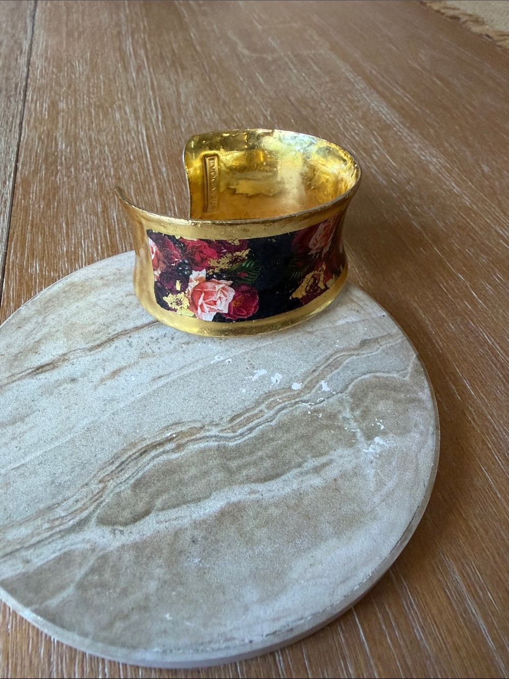 Évocateur Roses Corset Cuff - Picture 6 of 6